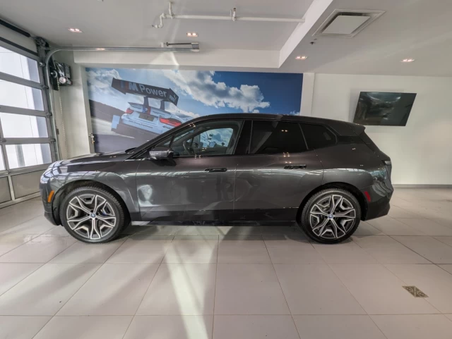 BMW iX xDrive50 2025