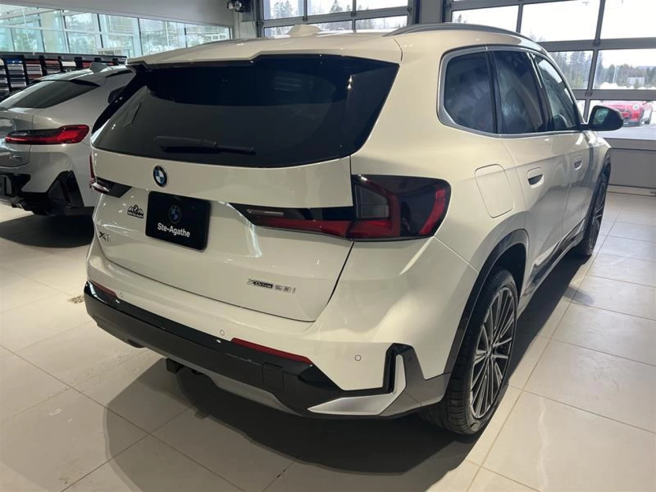 2024 BMW X1 xDrive28i Image principale