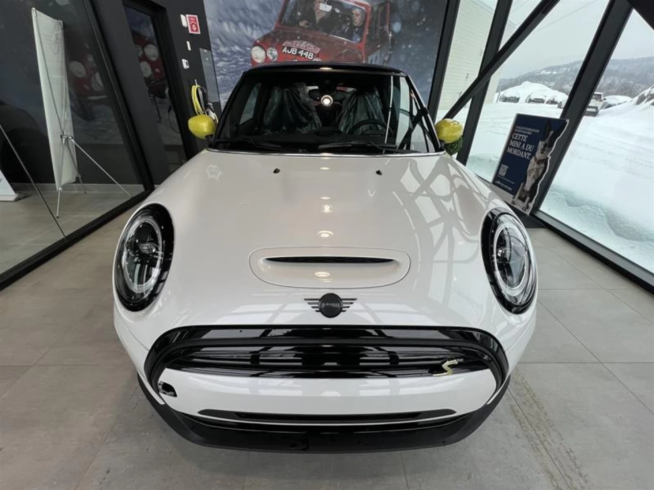 2024 MINI Cooper SE 3 Door Main Image