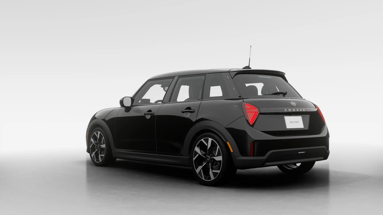 2025 MINI 5 Door Cooper S FWD Image principale