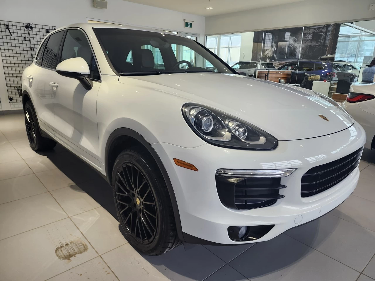 2017 Porsche Cayenne  Main Image