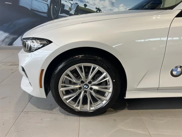 BMW 330I xDrive Sedan 2024