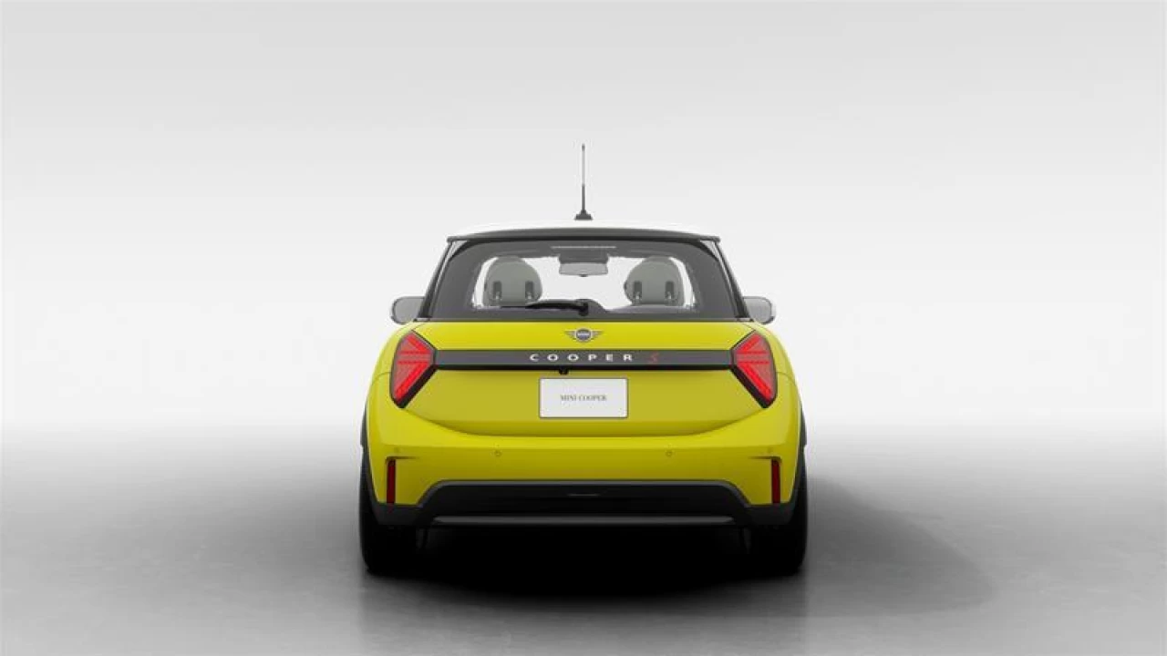 2025 MINI COOPER S 3 Door Main Image