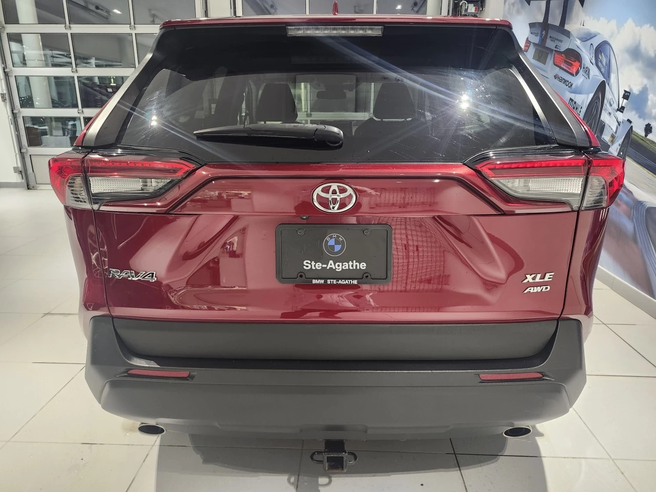 2020 Toyota RAV4 XLE AWD Image principale