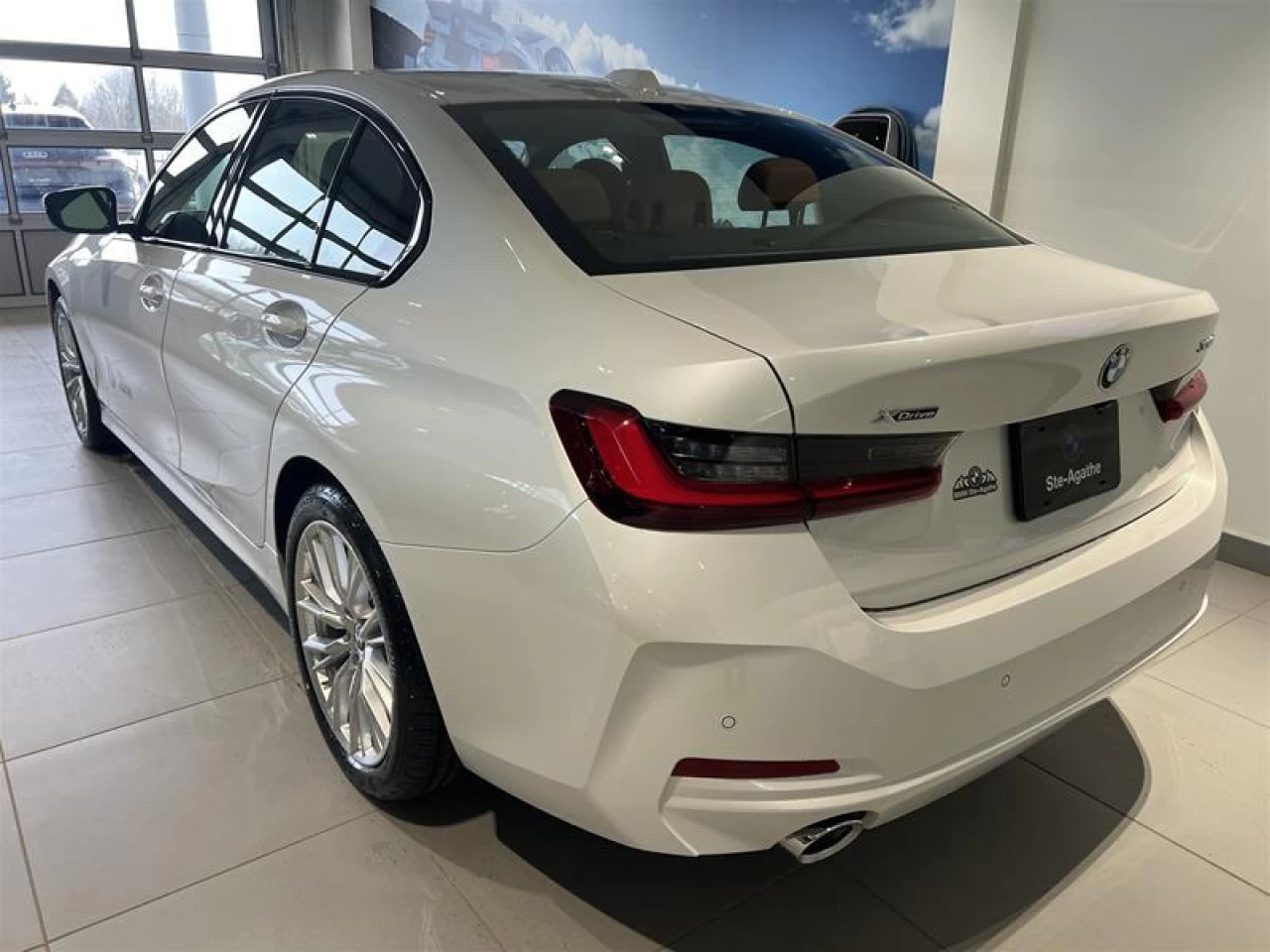 2024 BMW 330I xDrive Sedan Main Image