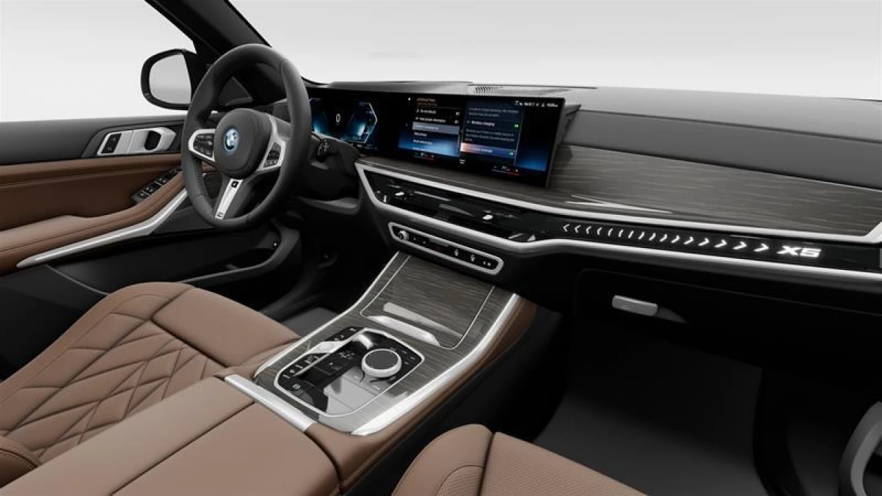 2025 BMW X5 xDrive50e Image principale