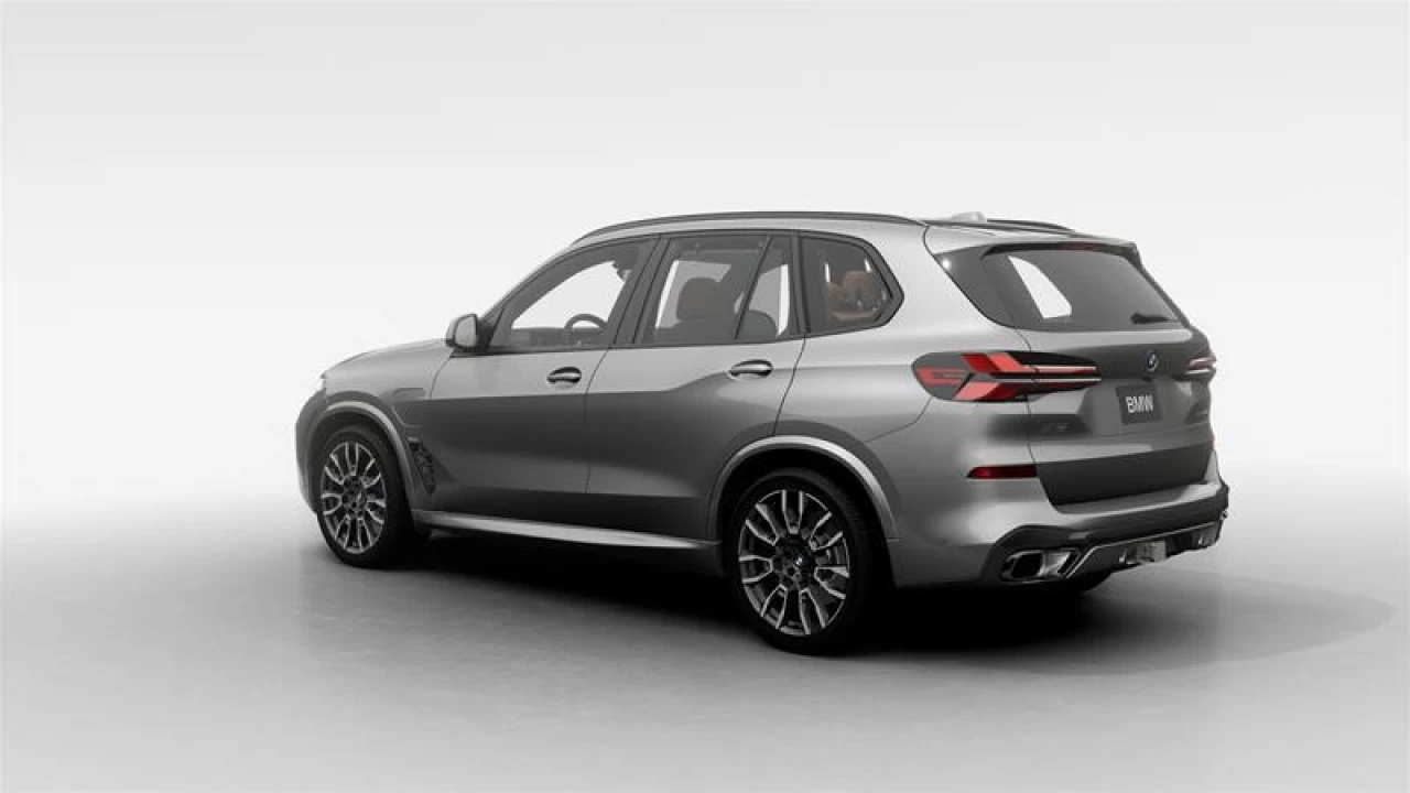 2025 BMW X5 xDrive50e Main Image