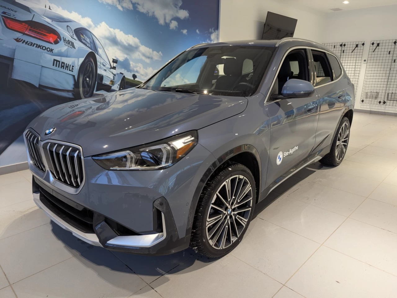 2025 BMW X1 xDrive28i Main Image