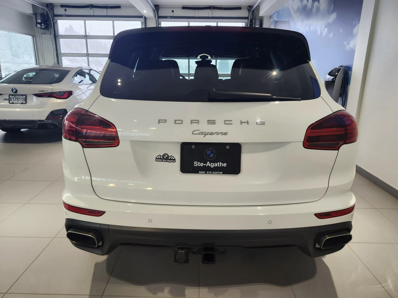 2017 Porsche Cayenne  Main Image