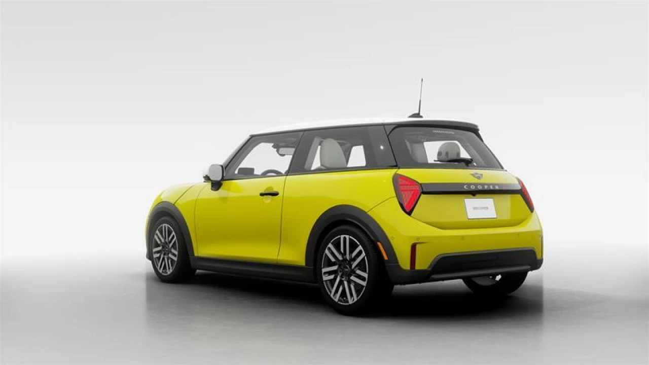 2025 MINI COOPER S 3 Door Main Image