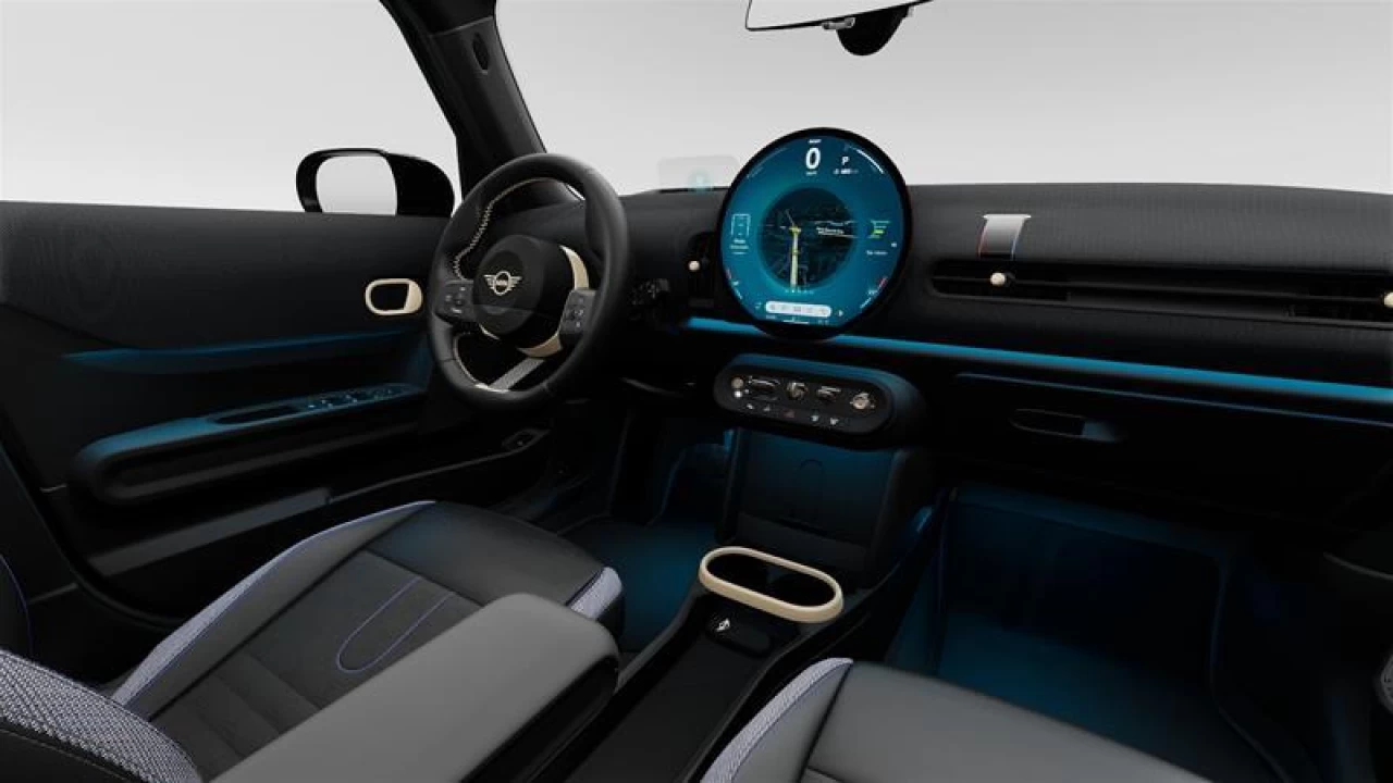 2025 MINI COOPER C 5 Door Main Image