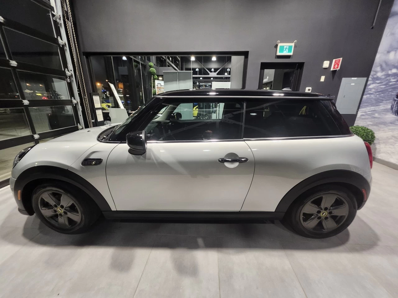 2022 Mini Cooper SE Image principale