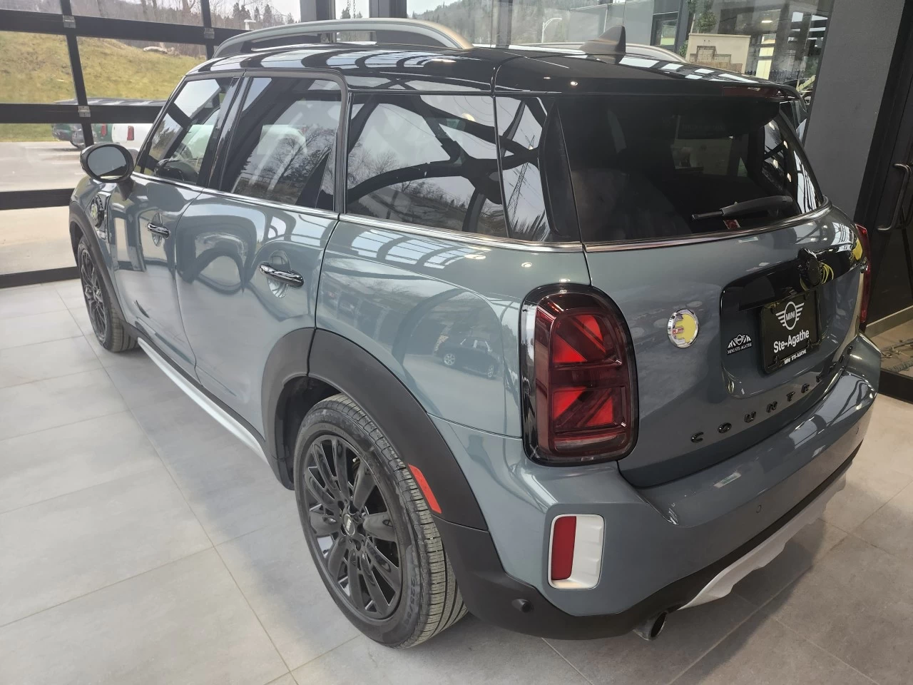 2022 Mini Cooper Countryman Cooper SE Image principale