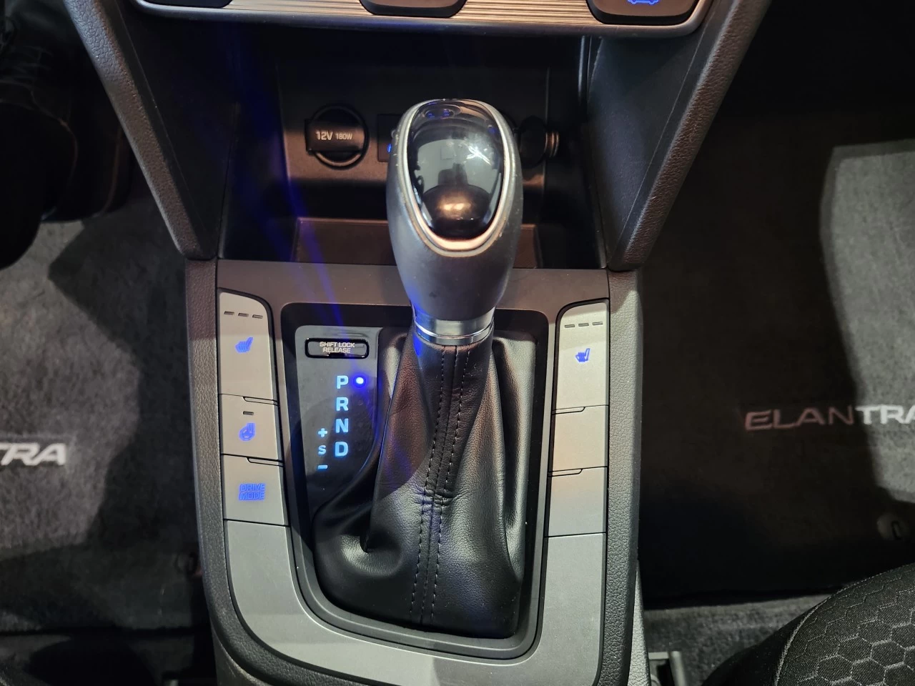 2019 Hyundai Elantra Preferred Main Image