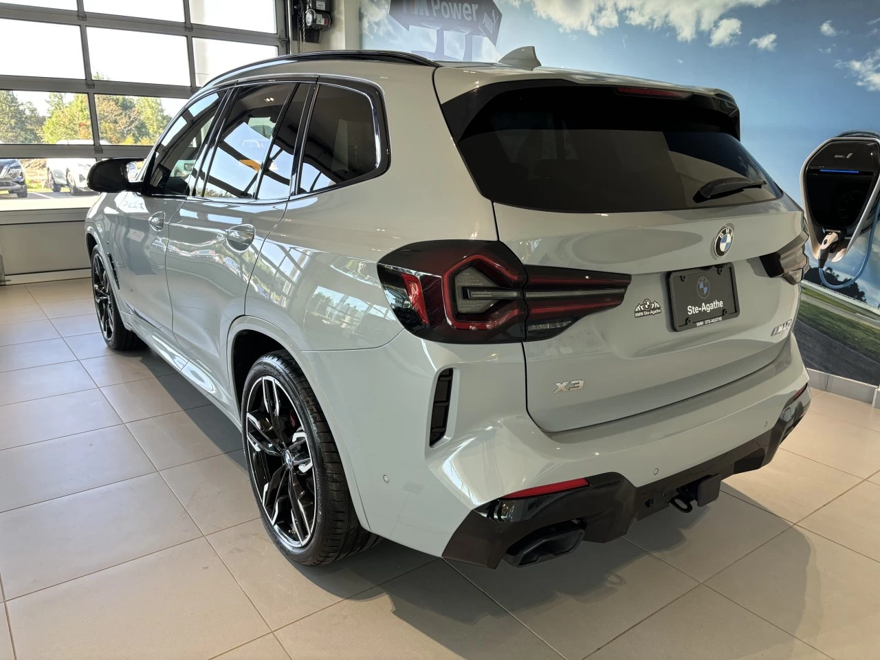 2022 BMW X3 M40i Main Image