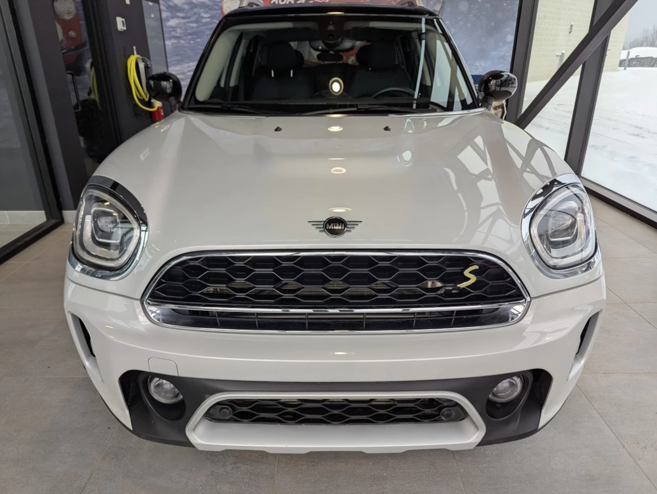 2022 Mini Cooper Countryman Cooper SE Main Image