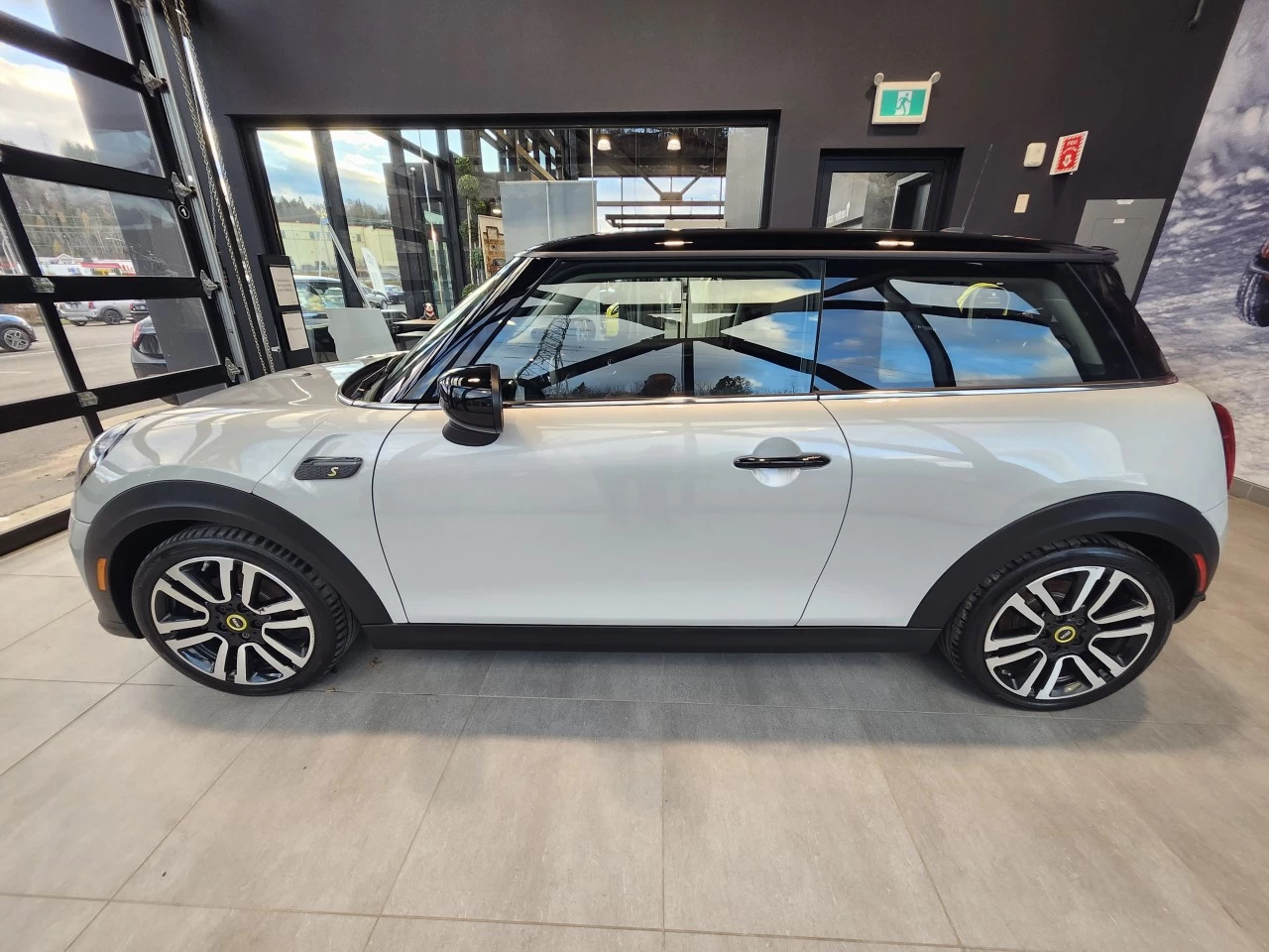 2023 Mini Cooper SE Image principale