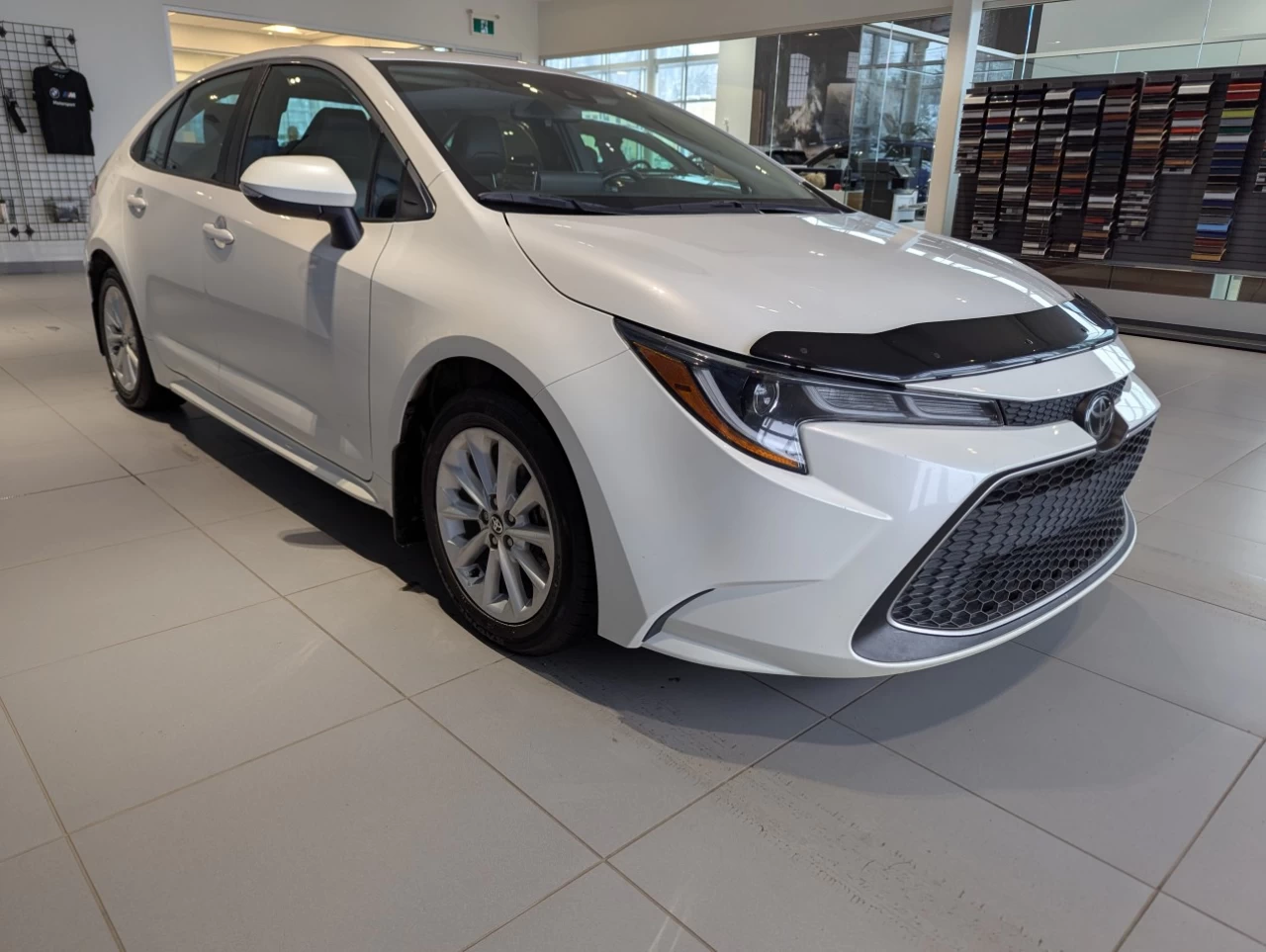 2020 Toyota Corolla XLE Image principale