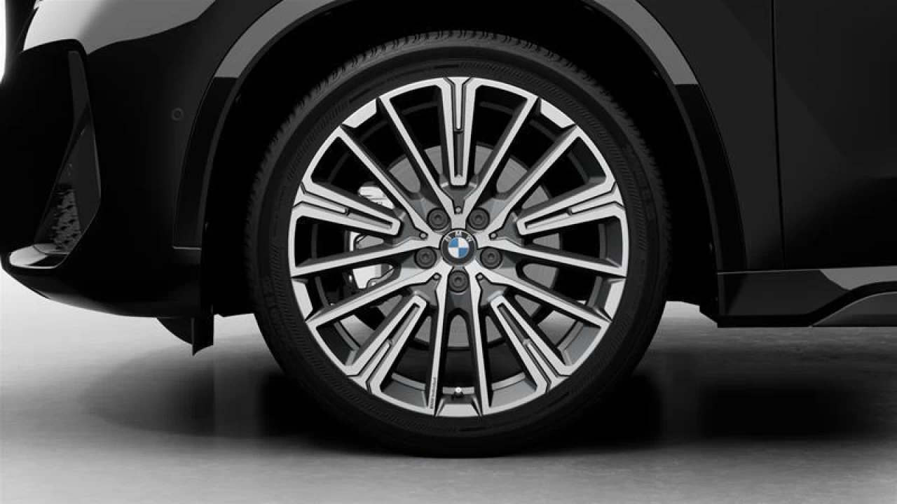 2025 BMW X1 xDrive28i Image principale