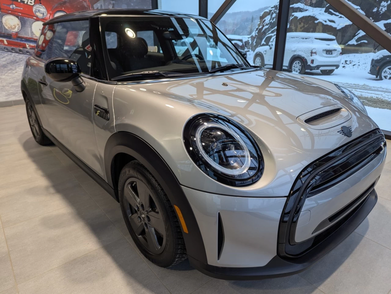 2024 Mini Cooper SE Main Image