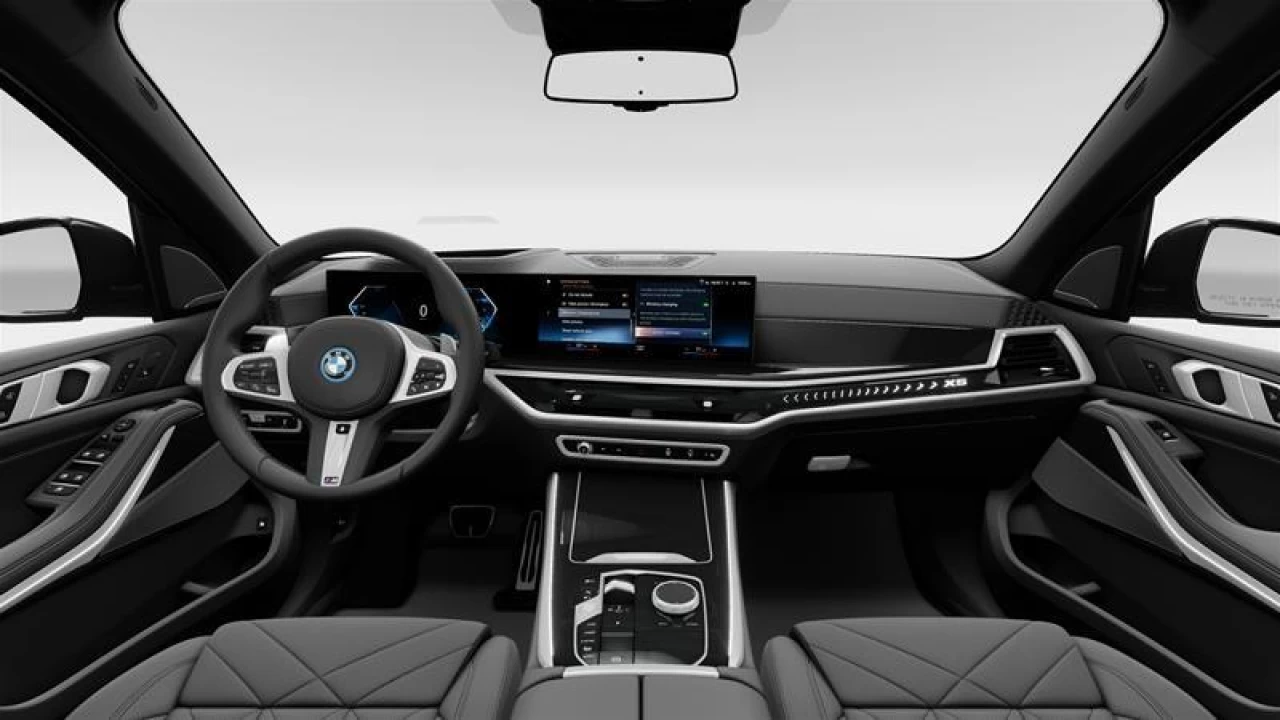 2025 BMW X5 xDrive50e Main Image