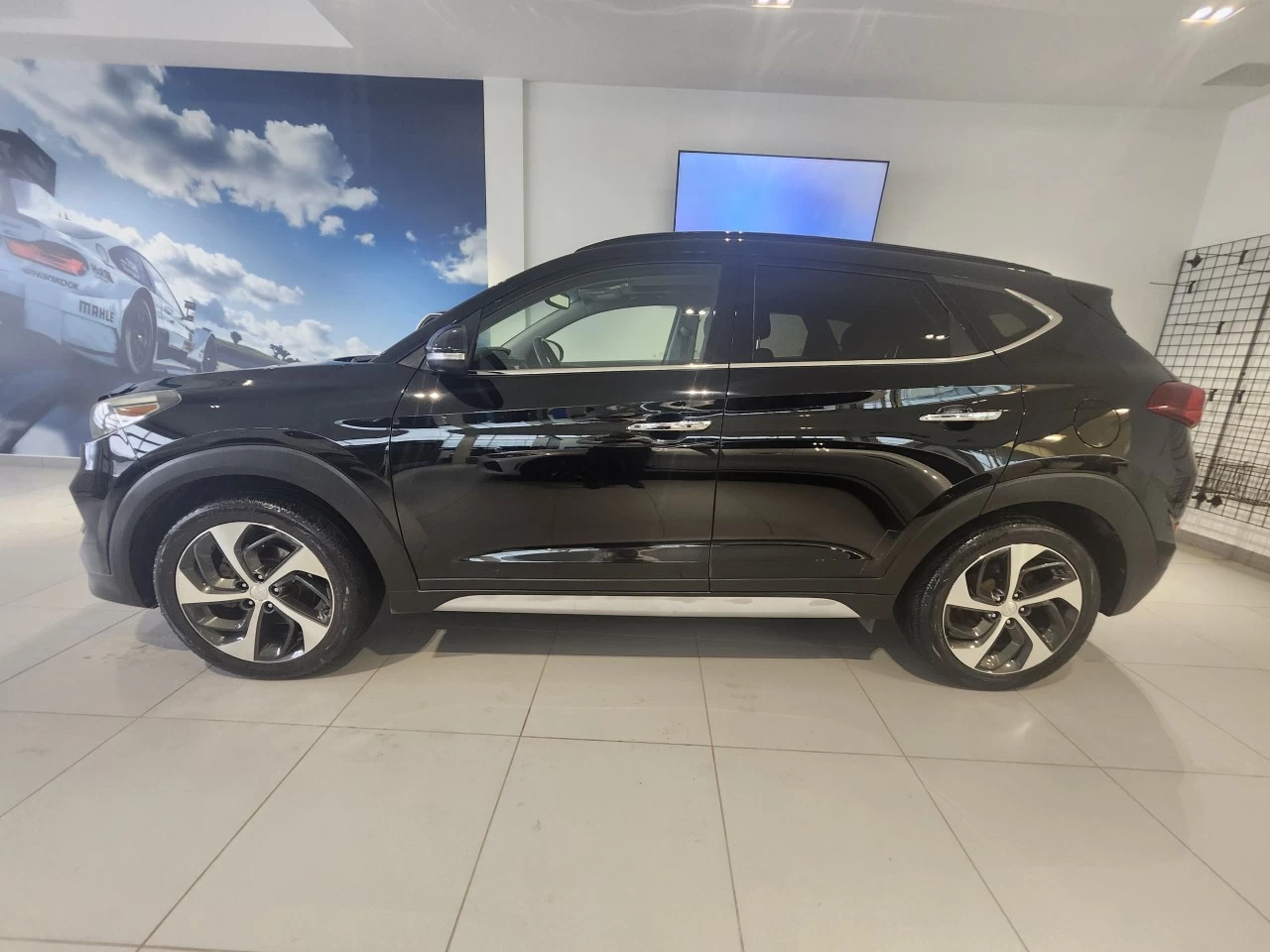 2017 Hyundai Tucson Limited Main Image