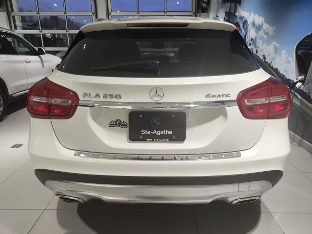 Mercedes-Benz GLA250 GLA 250 2015