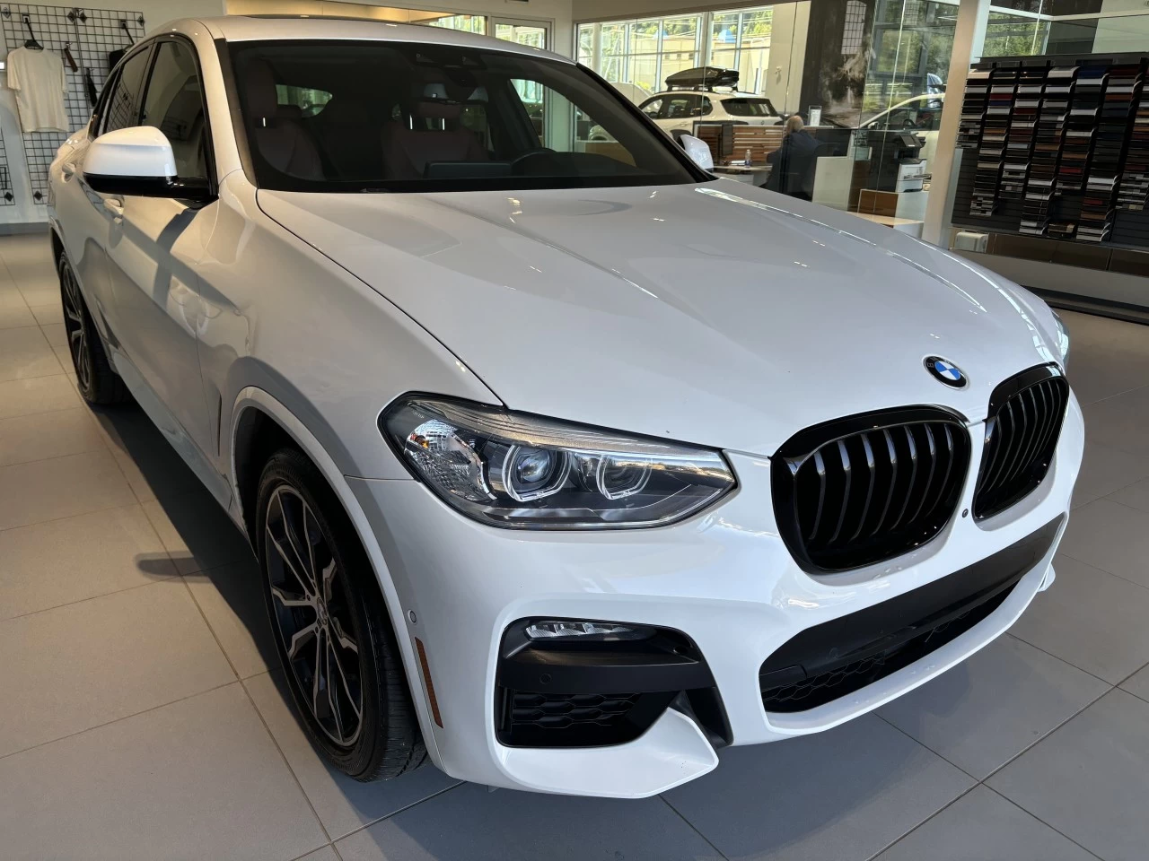 2021 BMW X4 xDrive30i Main Image