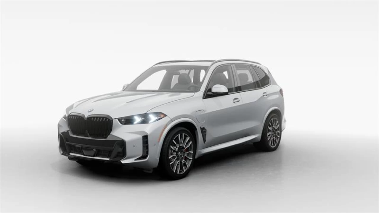 2025 BMW X5 xDrive50e Main Image