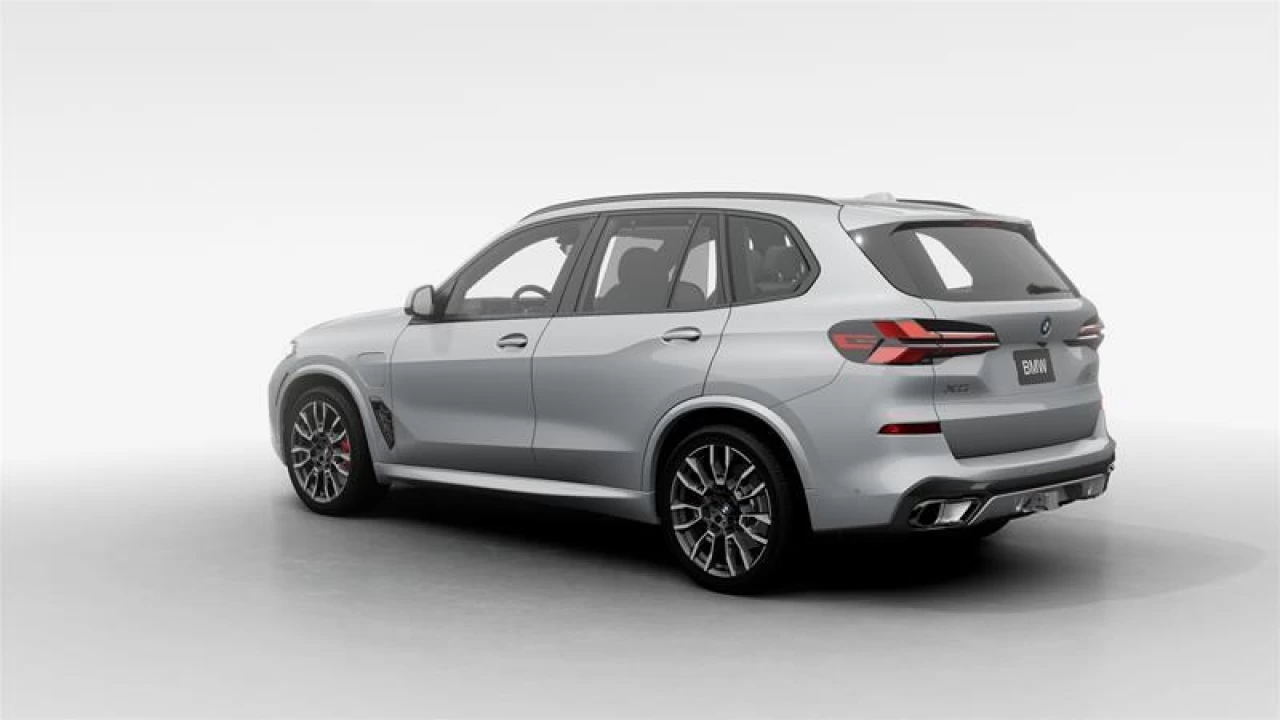 2025 BMW X5 xDrive50e Main Image