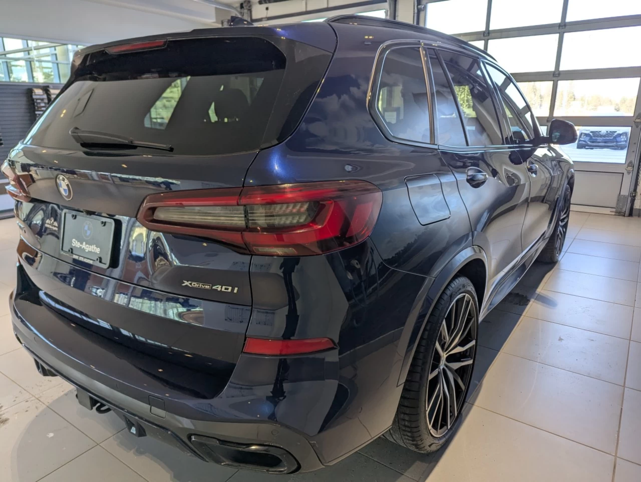 2021 BMW X5 xDrive40i Main Image