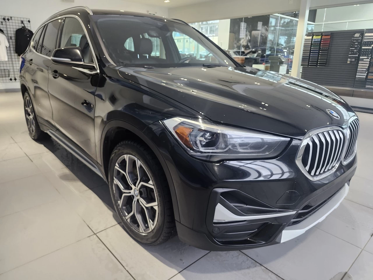 2021 BMW X1 xDrive28i Main Image