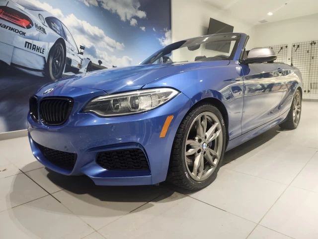 BMW M235i xDrive M235i xDrive Convertible 2016