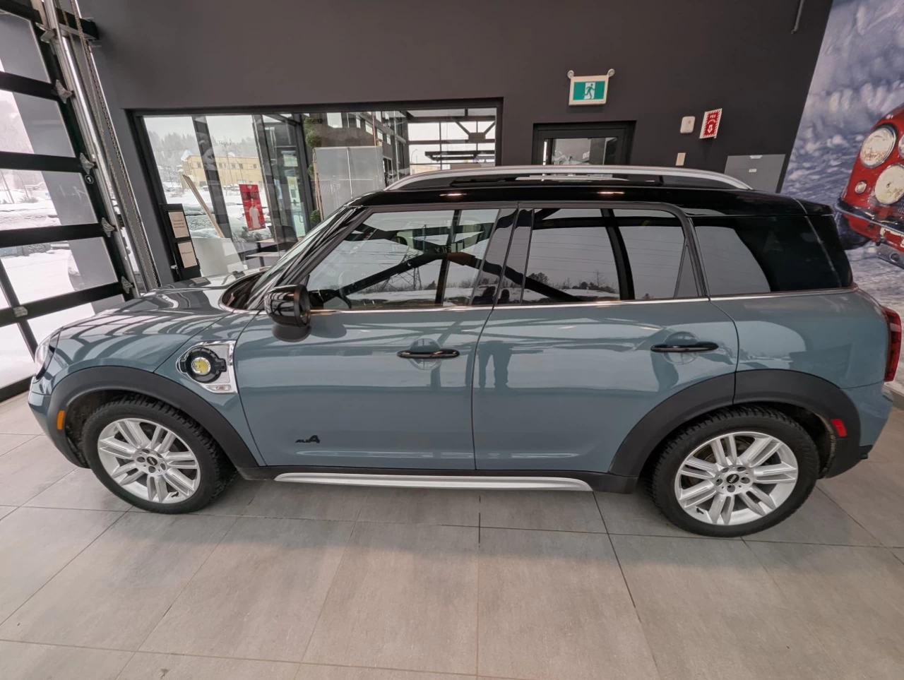 2023 Mini Cooper Countryman Cooper SE Main Image