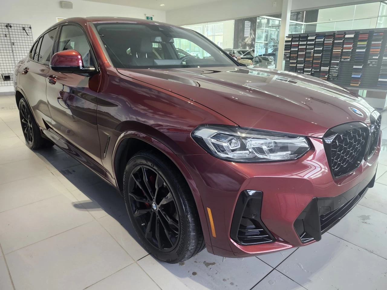 2023 BMW X4 xDrive30i Main Image