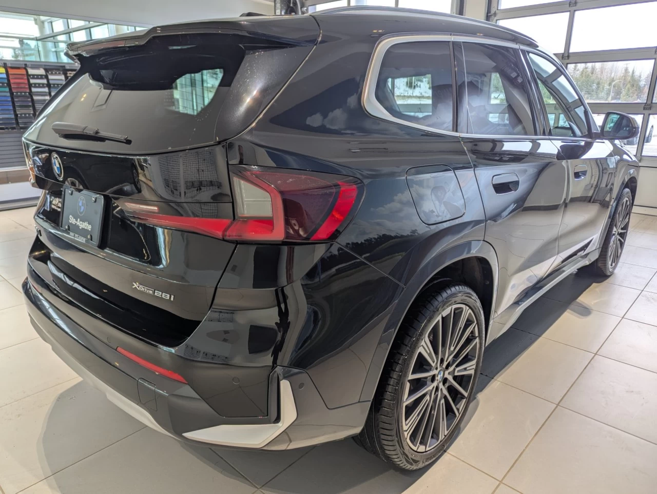 2024 BMW X1 xDrive28i Image principale