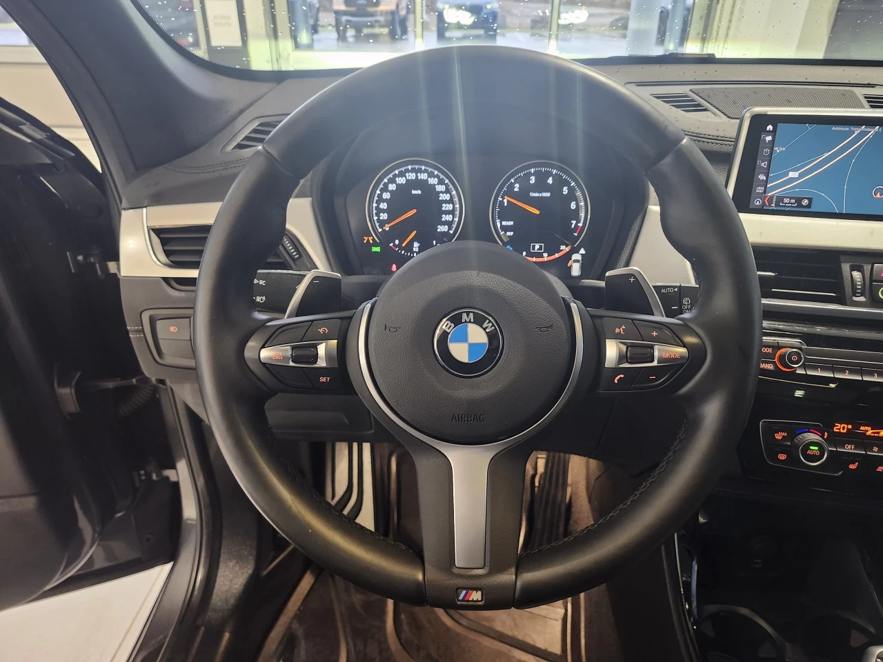 2021 BMW X1 xDrive28i Image principale