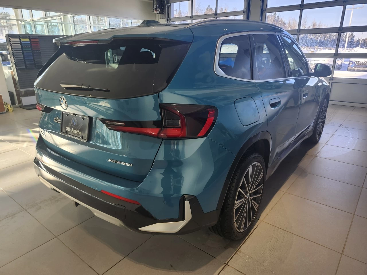 2024 BMW X1 xDrive28i Image principale