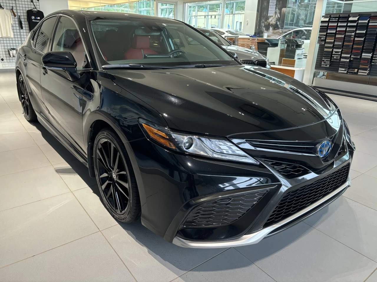 2023 Toyota Camry Hybrid XSE Image principale