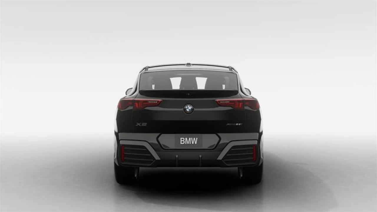 2025 BMW X2 xDrive28i Image principale