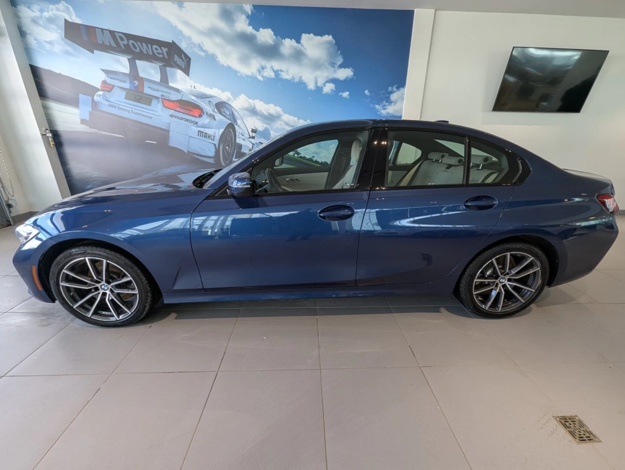 2021 BMW 330i xDrive 330i xDrive Image principale