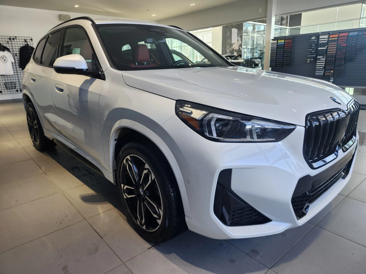 2023 BMW X1 xDrive28i Image principale