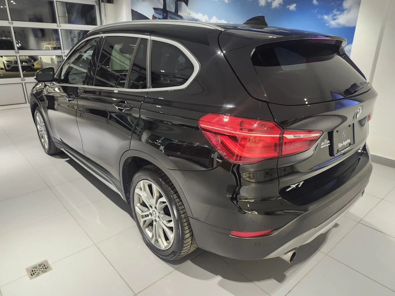 2019 BMW X1 xDrive28i Main Image