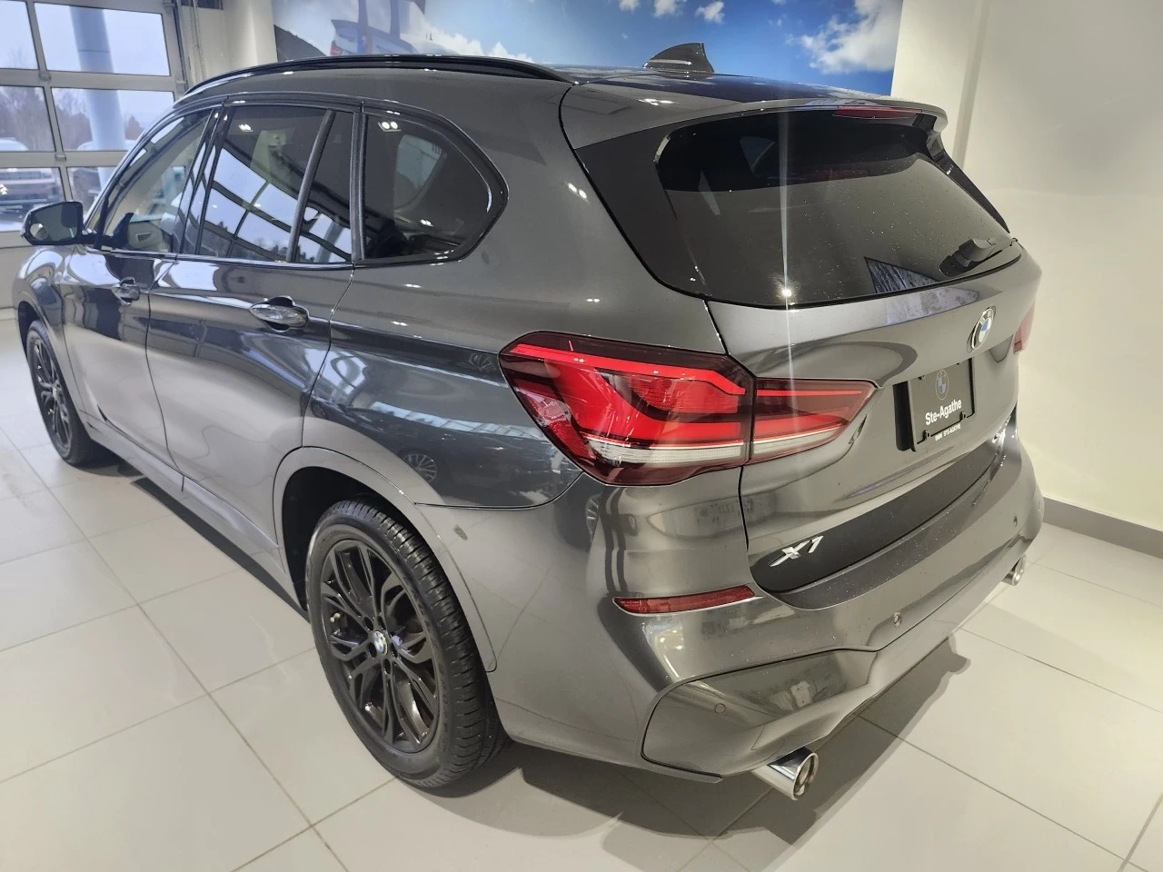 2021 BMW X1 xDrive28i Image principale