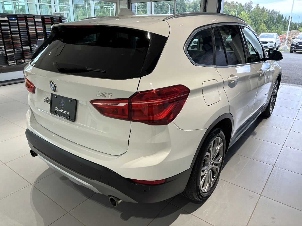 2017 BMW X1 xDrive28i Image principale