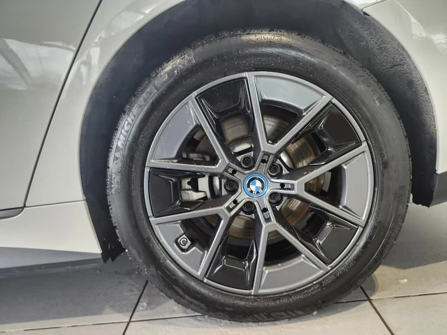 BMW i4 eDrive35 2023