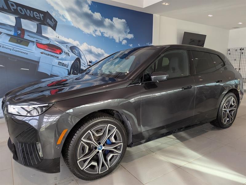 BMW 2025 iX xDrive50